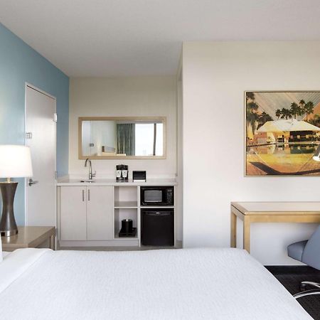 Embassy Suites By Hilton Tampa Airport Westshore Exteriér fotografie
