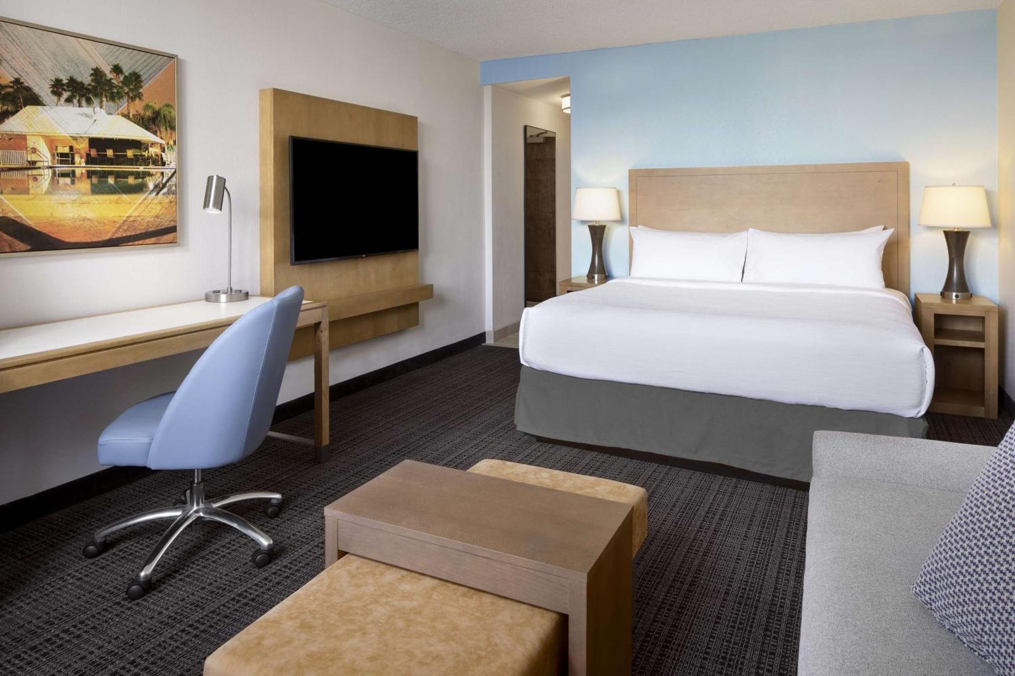 Embassy Suites By Hilton Tampa Airport Westshore Exteriér fotografie